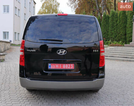 Черный Хендай H-1, объемом двигателя 2.5 л и пробегом 239 тыс. км за 17599 $, фото 23 на Automoto.ua