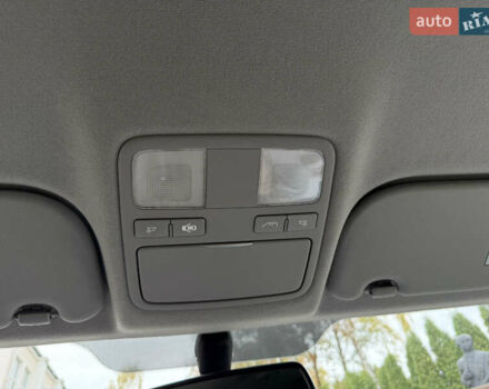 Черный Хендай H-1, объемом двигателя 2.5 л и пробегом 239 тыс. км за 17599 $, фото 120 на Automoto.ua