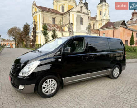 Черный Хендай H-1, объемом двигателя 2.5 л и пробегом 238 тыс. км за 17999 $, фото 28 на Automoto.ua