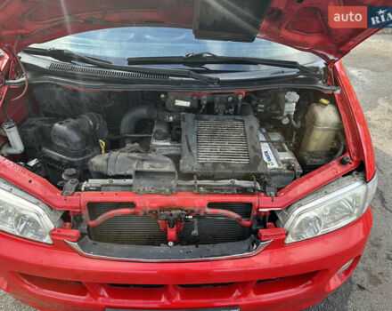 Червоний Хендай H-1, об'ємом двигуна 2.5 л та пробігом 370 тис. км за 5000 $, фото 10 на Automoto.ua