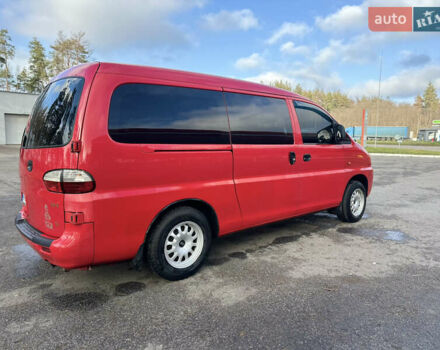 Червоний Хендай H-1, об'ємом двигуна 2.5 л та пробігом 370 тис. км за 5000 $, фото 6 на Automoto.ua