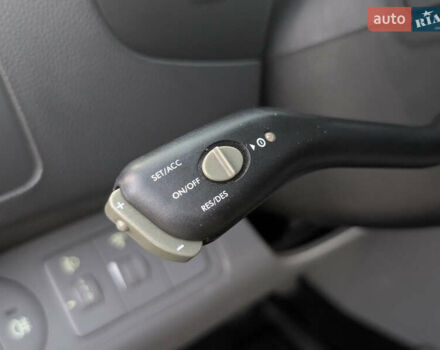 Красный Хендай H-1, объемом двигателя 2.5 л и пробегом 292 тыс. км за 14000 $, фото 18 на Automoto.ua