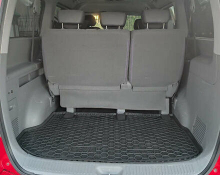 Красный Хендай H-1, объемом двигателя 2.5 л и пробегом 292 тыс. км за 14000 $, фото 13 на Automoto.ua