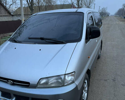 Хендай H-1, объемом двигателя 2.5 л и пробегом 294 тыс. км за 4000 $, фото 5 на Automoto.ua