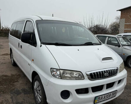 Хендай H-1, объемом двигателя 2.5 л и пробегом 307 тыс. км за 4500 $, фото 2 на Automoto.ua