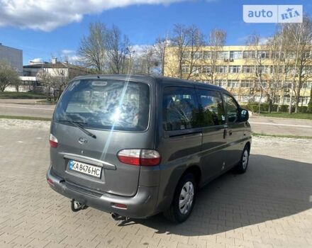 Хендай H-1, объемом двигателя 2.5 л и пробегом 356 тыс. км за 5400 $, фото 9 на Automoto.ua