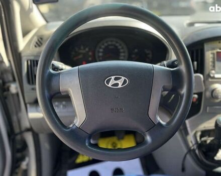 Хендай H-1, объемом двигателя 2.5 л и пробегом 159 тыс. км за 8500 $, фото 18 на Automoto.ua