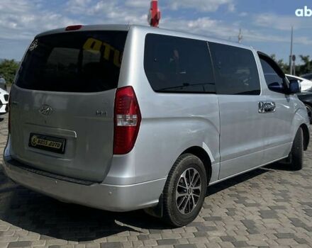 Хендай H-1, объемом двигателя 2.5 л и пробегом 159 тыс. км за 8500 $, фото 6 на Automoto.ua