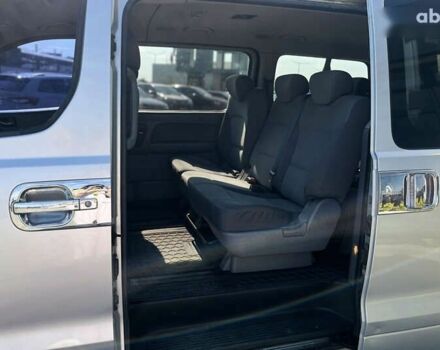 Хендай H-1, объемом двигателя 2.5 л и пробегом 159 тыс. км за 8500 $, фото 11 на Automoto.ua