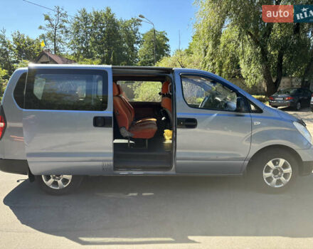 Хендай H-1, объемом двигателя 2.5 л и пробегом 278 тыс. км за 9150 $, фото 7 на Automoto.ua