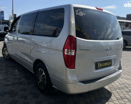 Хендай H-1, объемом двигателя 2.5 л и пробегом 159 тыс. км за 8500 $, фото 4 на Automoto.ua