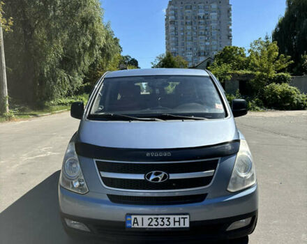 Хендай H-1, объемом двигателя 2.5 л и пробегом 278 тыс. км за 9150 $, фото 1 на Automoto.ua