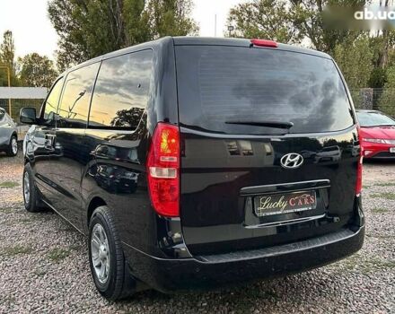 Хендай H-1, объемом двигателя 2.5 л и пробегом 268 тыс. км за 13300 $, фото 6 на Automoto.ua