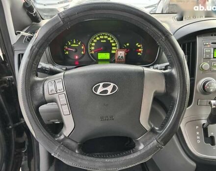 Хендай H-1, объемом двигателя 2.5 л и пробегом 268 тыс. км за 13300 $, фото 14 на Automoto.ua
