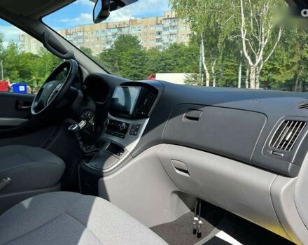 Хендай H-1, объемом двигателя 2.5 л и пробегом 95 тыс. км за 25390 $, фото 9 на Automoto.ua
