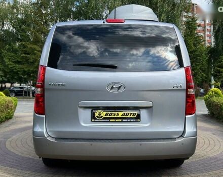 Хендай H-1, объемом двигателя 2.5 л и пробегом 95 тыс. км за 25390 $, фото 5 на Automoto.ua