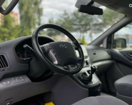 Хендай H-1, объемом двигателя 2.5 л и пробегом 95 тыс. км за 25390 $, фото 25 на Automoto.ua