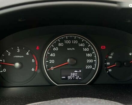 Хендай H-1, объемом двигателя 2.5 л и пробегом 95 тыс. км за 25390 $, фото 18 на Automoto.ua