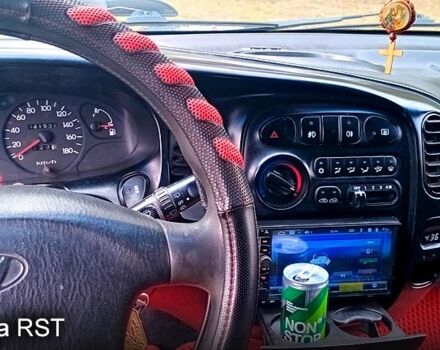 Хендай H-1, об'ємом двигуна 2.5 л та пробігом 6540 тис. км за 3500 $, фото 5 на Automoto.ua