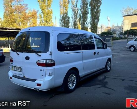Хендай H-1, объемом двигателя 25 л и пробегом 300 тыс. км за 5800 $, фото 3 на Automoto.ua