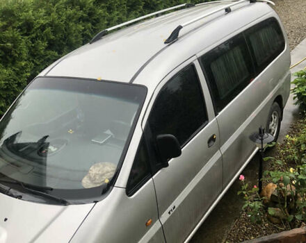 Серый Хендай H-1, объемом двигателя 2.5 л и пробегом 842 тыс. км за 2950 $, фото 3 на Automoto.ua