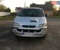 Серый Хендай H-1, объемом двигателя 2.5 л и пробегом 600 тыс. км за 4500 $, фото 1 на Automoto.ua