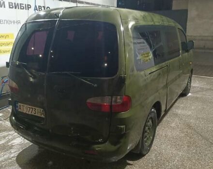 Серый Хендай H-1, объемом двигателя 2.48 л и пробегом 225 тыс. км за 3900 $, фото 4 на Automoto.ua