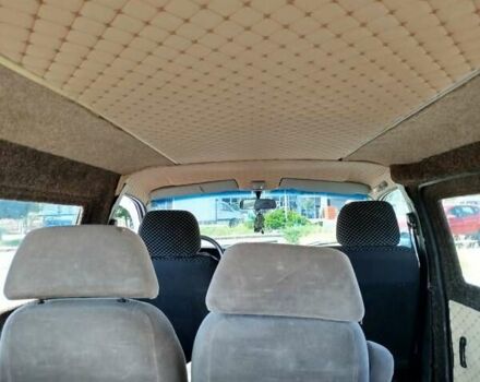 Серый Хендай H-1, объемом двигателя 2.5 л и пробегом 300 тыс. км за 3000 $, фото 2 на Automoto.ua