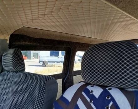 Серый Хендай H-1, объемом двигателя 2.5 л и пробегом 300 тыс. км за 3000 $, фото 8 на Automoto.ua