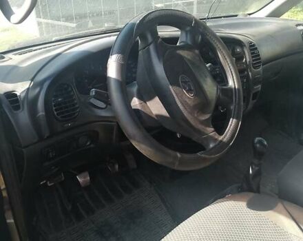 Хендай H-1 2003 в Ровно на Automoto.ua Серый Хендай H-1, объемом двигателя 2.5 л и пробегом 425 тыс. км за 4000 $, фото 1 на Automoto.ua