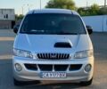 Сірий Хендай H-1, об'ємом двигуна 2.5 л та пробігом 320 тис. км за 4699 $, фото 1 на Automoto.ua