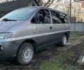 Серый Хендай H-1, объемом двигателя 2.48 л и пробегом 317 тыс. км за 5200 $, фото 7 на Automoto.ua