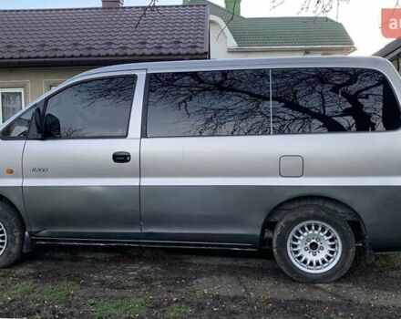 Серый Хендай H-1, объемом двигателя 2.48 л и пробегом 317 тыс. км за 5200 $, фото 8 на Automoto.ua