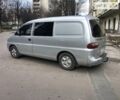 Серый Хендай H-1, объемом двигателя 2.5 л и пробегом 300 тыс. км за 3200 $, фото 19 на Automoto.ua