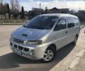 Серый Хендай H-1, объемом двигателя 2.5 л и пробегом 300 тыс. км за 3200 $, фото 1 на Automoto.ua