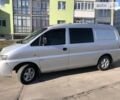 Серый Хендай H-1, объемом двигателя 2.5 л и пробегом 300 тыс. км за 3200 $, фото 9 на Automoto.ua