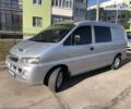 Серый Хендай H-1, объемом двигателя 2.5 л и пробегом 300 тыс. км за 3200 $, фото 8 на Automoto.ua