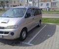 Серый Хендай H-1, объемом двигателя 2.5 л и пробегом 315 тыс. км за 4800 $, фото 1 на Automoto.ua