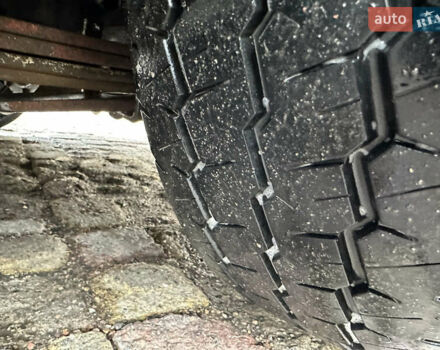 Серый Хендай H-1, объемом двигателя 2.5 л и пробегом 192 тыс. км за 5350 $, фото 4 на Automoto.ua