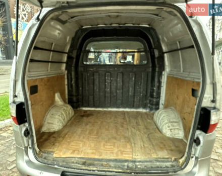 Серый Хендай H-1, объемом двигателя 2.5 л и пробегом 192 тыс. км за 5350 $, фото 15 на Automoto.ua