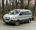 Серый Хендай H-1, объемом двигателя 2.35 л и пробегом 175 тыс. км за 4750 $, фото 5 на Automoto.ua