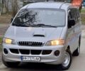 Серый Хендай H-1, объемом двигателя 2.5 л и пробегом 335 тыс. км за 4500 $, фото 1 на Automoto.ua