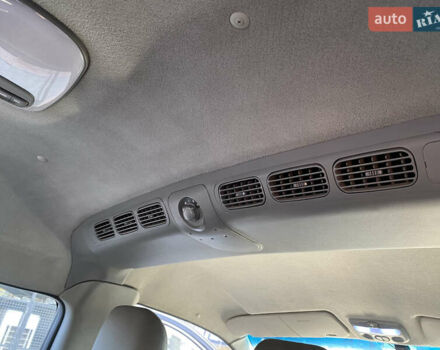 Серый Хендай H-1, объемом двигателя 2.48 л и пробегом 311 тыс. км за 5799 $, фото 28 на Automoto.ua