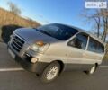 Серый Хендай H-1, объемом двигателя 2.5 л и пробегом 318 тыс. км за 7300 $, фото 3 на Automoto.ua