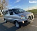 Серый Хендай H-1, объемом двигателя 2.5 л и пробегом 318 тыс. км за 7300 $, фото 1 на Automoto.ua