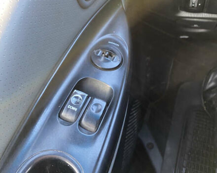 Серый Хендай H-1, объемом двигателя 2.48 л и пробегом 311 тыс. км за 5799 $, фото 13 на Automoto.ua