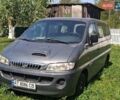 Серый Хендай H-1, объемом двигателя 2.5 л и пробегом 200 тыс. км за 1650 $, фото 1 на Automoto.ua