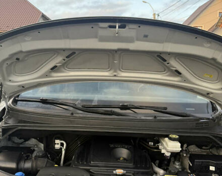 Сірий Хендай H-1, об'ємом двигуна 2.5 л та пробігом 2 тис. км за 6700 $, фото 23 на Automoto.ua