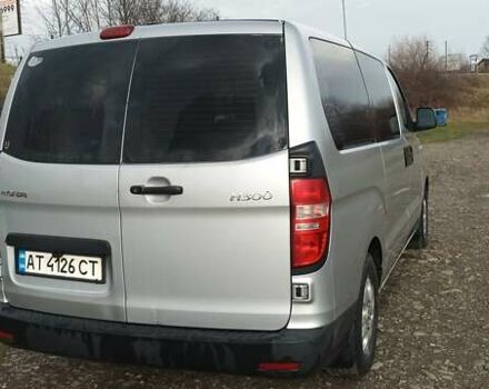 Серый Хендай H-1, объемом двигателя 2.5 л и пробегом 311 тыс. км за 8700 $, фото 21 на Automoto.ua