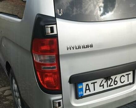 Серый Хендай H-1, объемом двигателя 2.5 л и пробегом 311 тыс. км за 8700 $, фото 27 на Automoto.ua